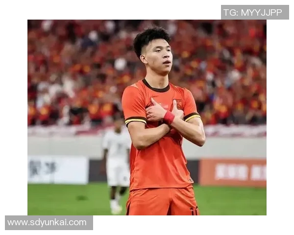 失去左腿的足球明星如何在逆境中重拾梦想与荣耀